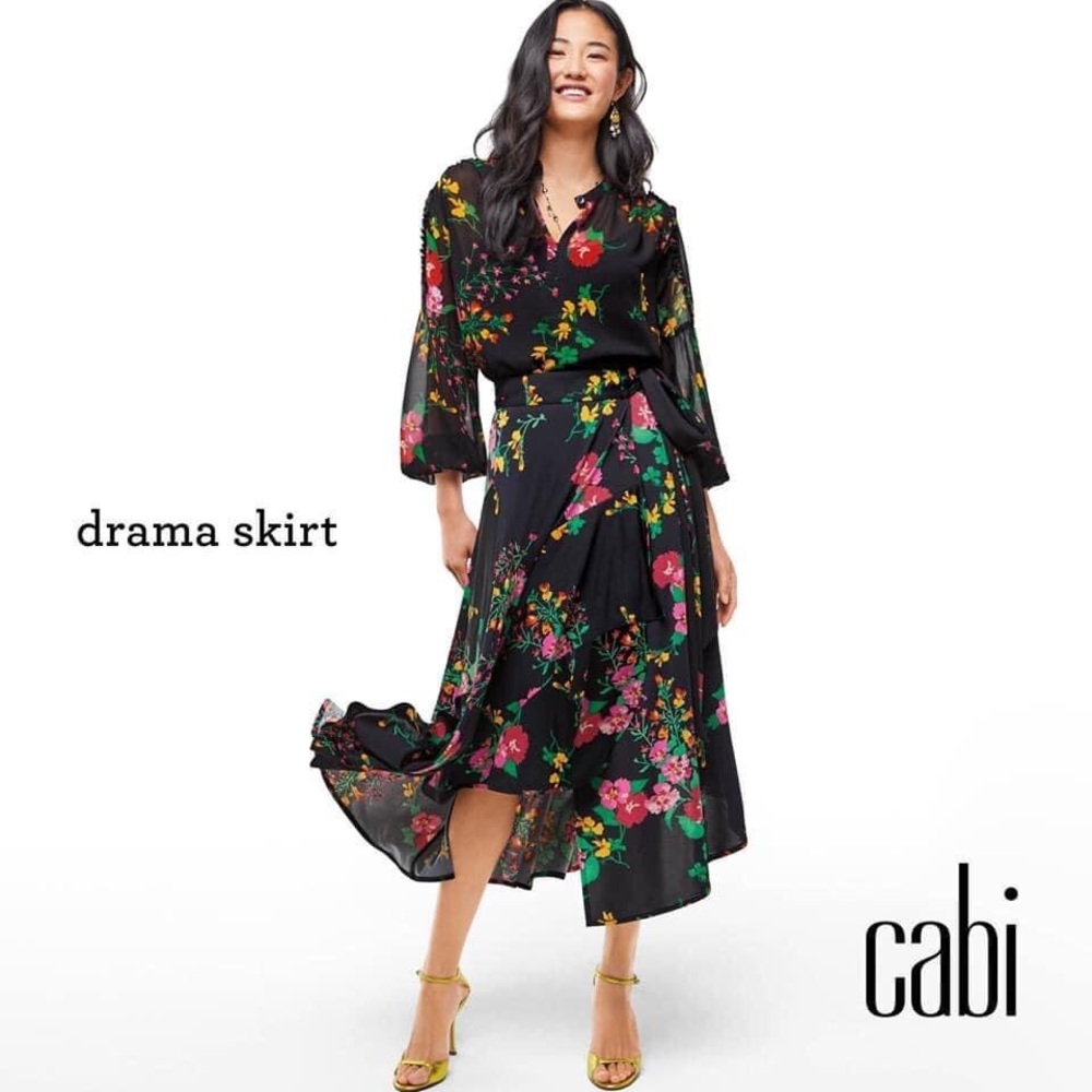 Cabi Drama Skirt Size M. NWT